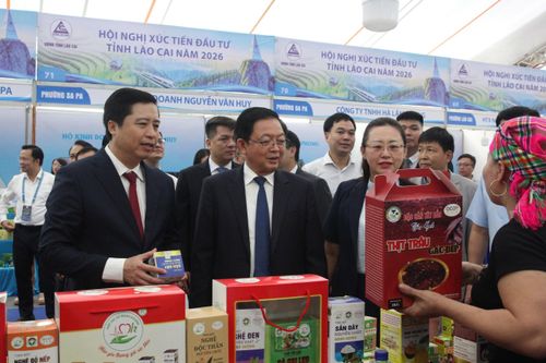 Lào Cai trưng bày 80 gian hàng quảng bá tiềm năng phát triển