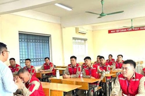 Lần đầu tiên tổ chức kiểm tra kỹ năng nghề ô tô E-7-3 tại Việt Nam