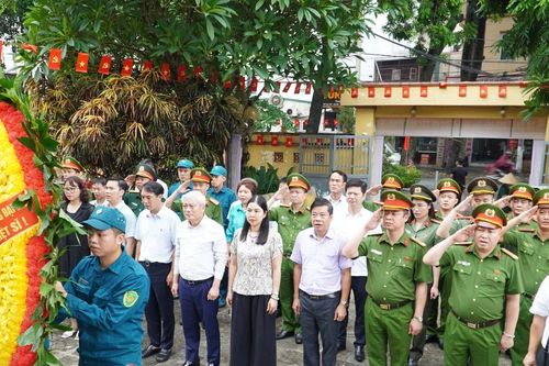 Thành kính tri ân, tưởng nhớ sự hy sinh của các anh hùng liệt sỹ