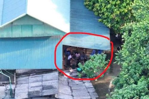Lào Cai: Bắt quả tang 5 đối tượng đánh bạc nhờ hình ảnh từ 'mắt thần'