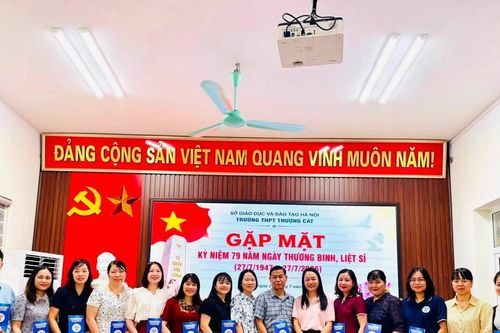 Bồi đắp tinh thần yêu nước và lòng biết ơn trong tháng tri ân