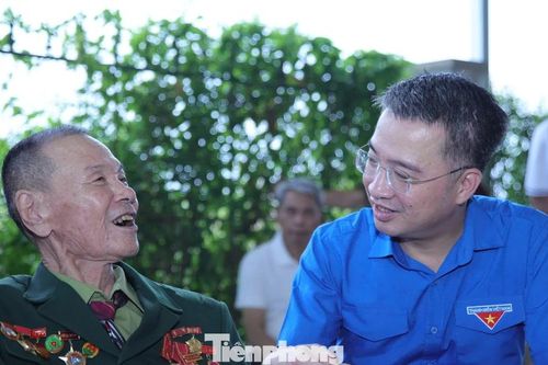 Bí thư T.Ư Đoàn Nguyễn Tường Lâm tri ân thương binh, bệnh binh tại Nghệ An