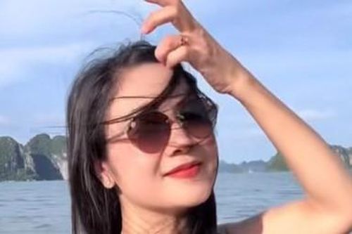 Bất ngờ nhan sắc NSND Thu Hà tuổi 57, Hoàng Thùy Linh đẹp như một 'nàng thơ'
