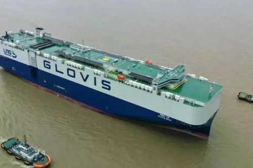 Trung Quốc bàn giao siêu tàu chở 10.800 ô tô đầu tiên trên thế giới tích hợp điện mặt trời