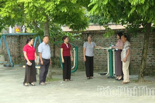 Phát huy vai trò của đảng viên trong bảo vệ nền tảng tư tưởng của Đảng