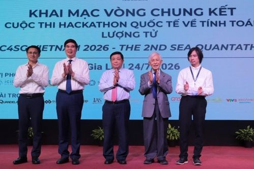 Gần 100 thí sinh vào chung kết cuộc thi hackathon tính toán lượng tử