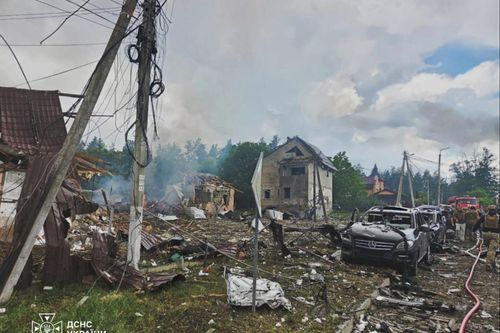 Video hiện trường triển lãm drone Ukraine tan tành khi trúng tên lửa Nga