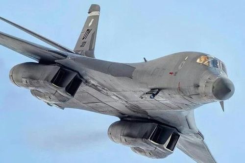 Sức mạnh oanh tạc cơ chiến lược B-1B Lancer nâng cấp của Mỹ, vừa tham gia tấn công Iran