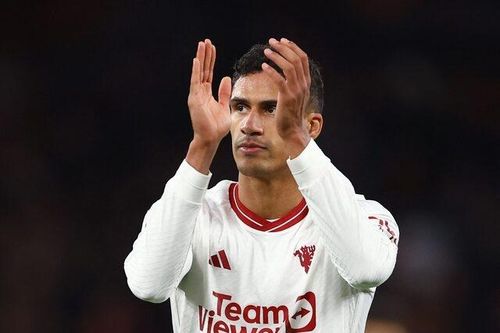 Varane cấm cầu thủ nhí đánh đầu