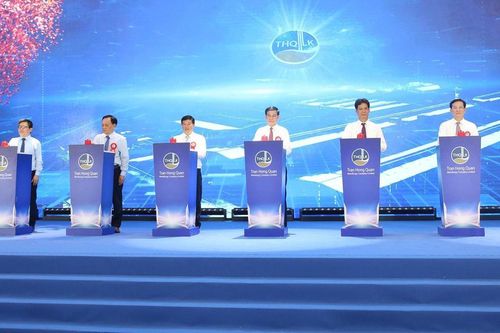 Công bố sản phẩm nhôm thỏi đầu tiên của Việt Nam