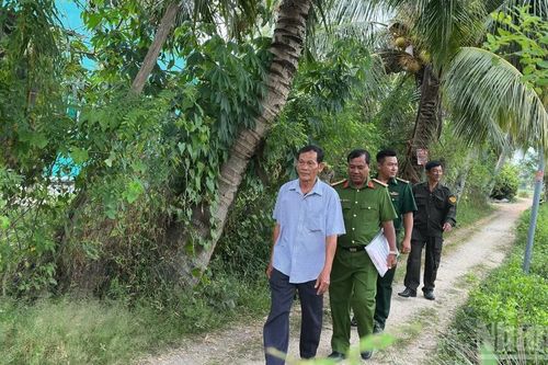 Xây gốc bền từ lòng dân