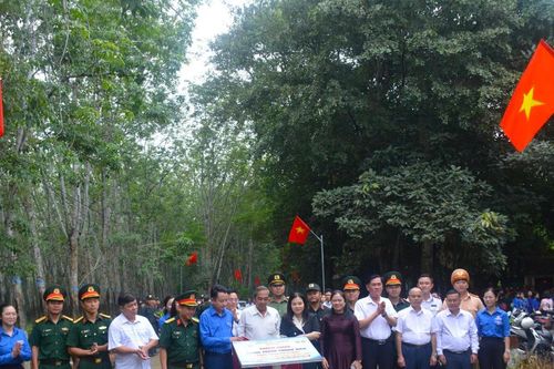 Khánh thành công trình thanh niên tại Khu di tích Căn cứ Cách mạng Bàu Gốc