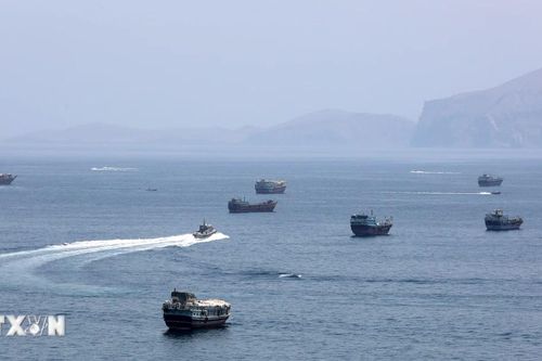 Iran và Oman đạt tiến triển trong đàm phán về eo biển Hormuz