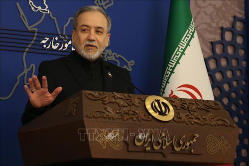 Iran đổ lỗi cho Mỹ trong căng thẳng eo biển Hormuz