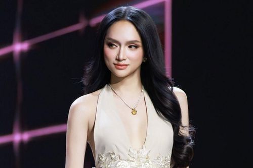 Khán giả phản ứng khi Hương Giang liên tiếp đón 'tin mừng'