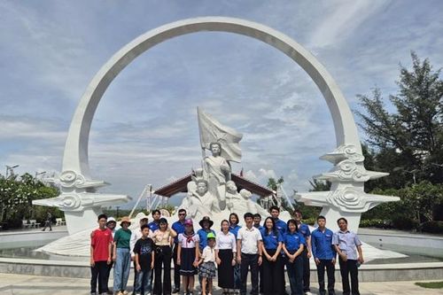 Chi đoàn Kiểm toán nhà nước khu vực VIII tổ chức hoạt động về nguồn