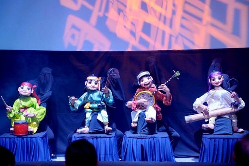 Vở diễn 'In bóng Long Thành': Tái hiện Hà Nội xưa giữa lòng phố cổ