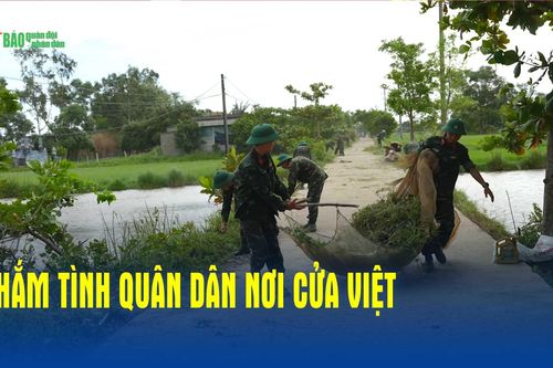 Thắm tình quân dân nơi Cửa Việt