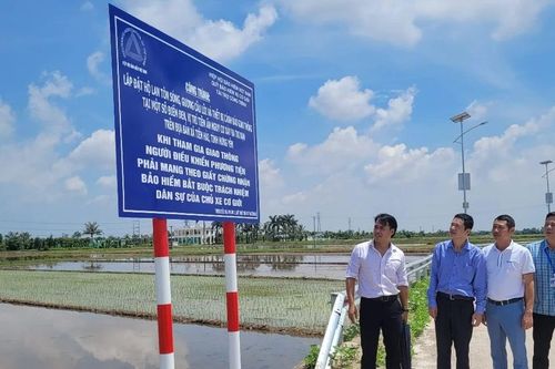 Xã Tiền Hải - Hưng Yên: Tiếp nhận và đưa vào sử dụng thiết bị cảnh báo giao thông
