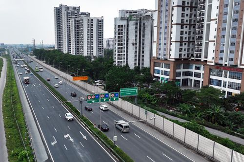 Cục CSGT đề xuất bố trí 'làn vượt xe' trên cao tốc