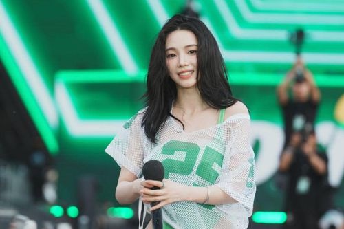 Karina (aespa) gây sốt tại Waterbomb 2026