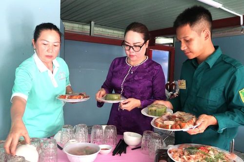 Bữa cơm tri ân tháng Bảy và những ký ức không phai