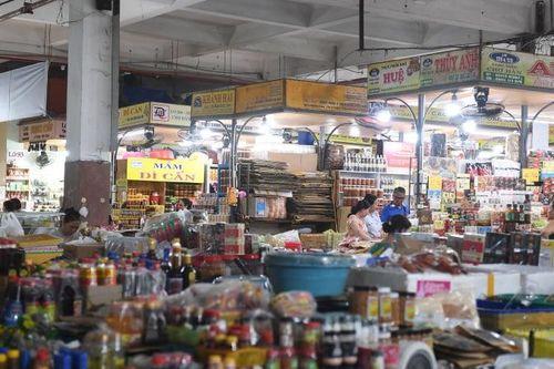 Tiền bán hàng để cùng tiền cá nhân trong tài khoản, hộ kinh doanh xử lý ra sao?