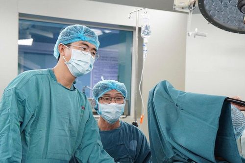 Bệnh viện Ung bướu Đà Nẵng triển khai kỹ thuật mới trong đốt u gan