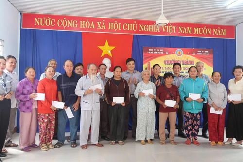 Chi đội Kiểm ngư số 4 tổ chức các hoạt động tri ân