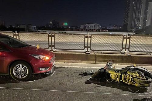 Tai nạn giao thông 27/7: Xe máy đi ngược chiều đối đầu ô tô trên Vành đai 3 trên cao