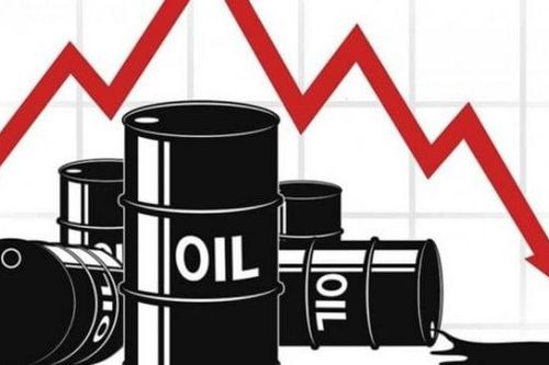 Giá dầu thế giới giảm mạnh hơn 4%
