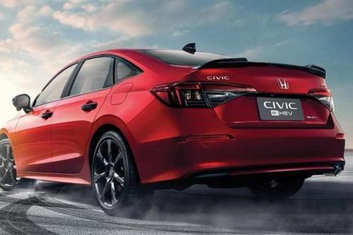 Honda Civic 2026 trình làng: Thêm cảnh báo điểm mù, tăng trải nghiệm cho bản hybrid