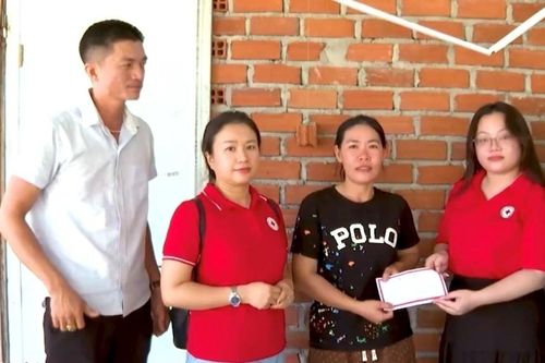 Hỗ trợ khôi phục nơi ở an toàn cho người dân sau thiên tai
