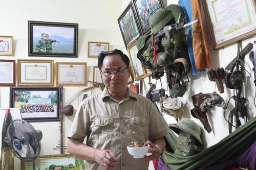 Vinh quang thuộc về những người đang nằm lại (Bài 1: Cựu chiến binh giữ gìn báu vật của đồng đội)