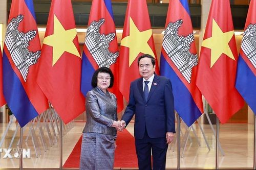 Chủ tịch Quốc hội Trần Thanh Mẫn đón và hội đàm với Chủ tịch Quốc hội Campuchia