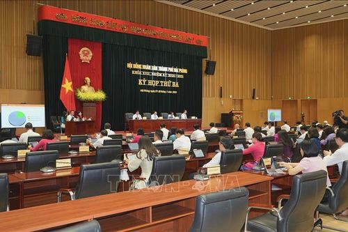 Nhìn thẳng vào tồn tại để tạo đà phát triển