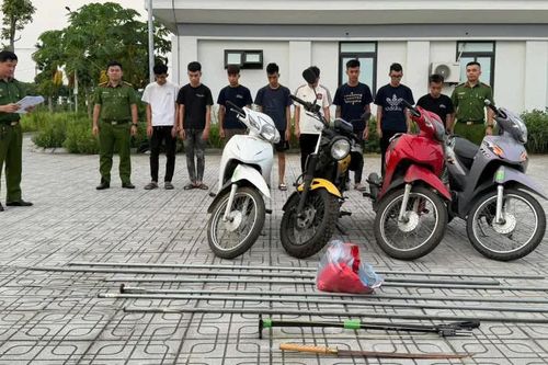 Khởi tố 27 đối tượng mang hung khí gây náo loạn đường phố ở Hưng Yên