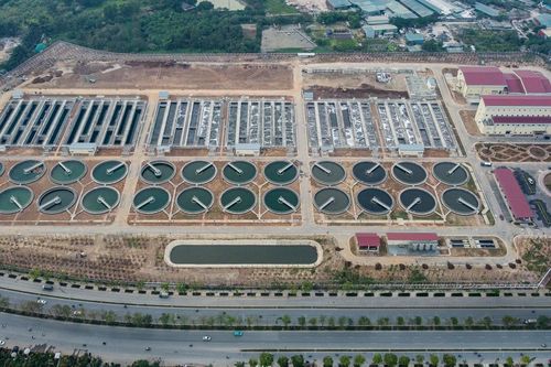 Từ xử lý ô nhiễm đến phục hồi hệ sinh thái các dòng sông