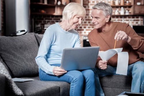 Người nghỉ hưu nên có bao nhiêu tiền tiết kiệm để an tâm? Điều quan trọng không chỉ nằm ở con số