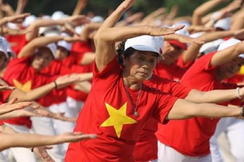 Đề xuất hướng dẫn kiến thức, kỹ năng chuẩn bị cho tuổi già đối với người từ 40 tuổi trở lên