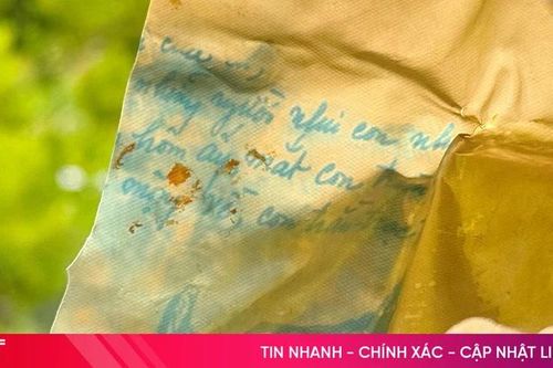 Xúc động tấm tăng mang bút tích của liệt sĩ được tìm thấy tại Hà Tĩnh