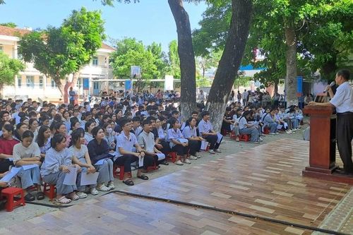 Lựa chọn môn học lớp 10: Cân nhắc tổ hợp phù hợp với định hướng