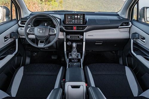 Lý do giá MPV 7 chỗ Toyota Veloz Cross bất ngờ giảm sốc, rẻ hơn cả Mitsubishi Xpander