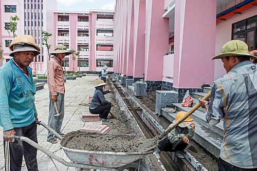 TPHCM nghiên cứu dùng tro xỉ, bùn thải để sản xuất gạch và bê tông xanh