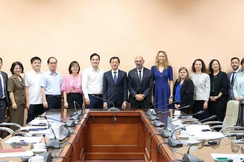 Bộ Y tế Việt Nam và FDA Hoa Kỳ trao đổi, thúc đẩy tăng cường hợp tác quản lý dược, an toàn thực phẩm và thiết bị y tế