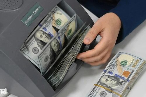 [SPOTLIGHT] Tỷ giá trung tâm lập kỷ lục mới, USD tự do quay đầu giảm mạnh