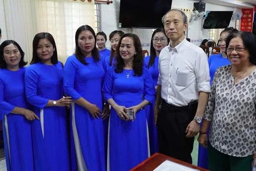 Tổng Lãnh sự Nhật Bản tại TPHCM thăm lớp tập huấn giáo dục hòa nhập ở Cà Mau