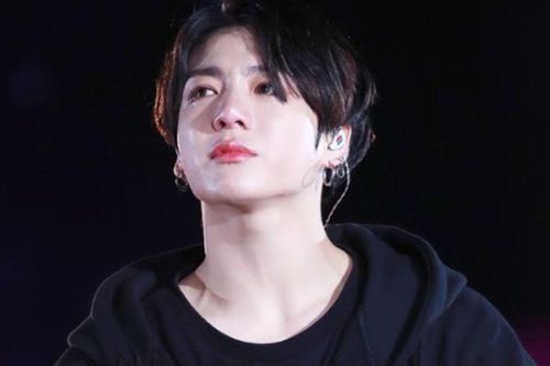 Đạo diễn Na Hong Jin có hành động đáng chú ý với Jung Kook (BTS)