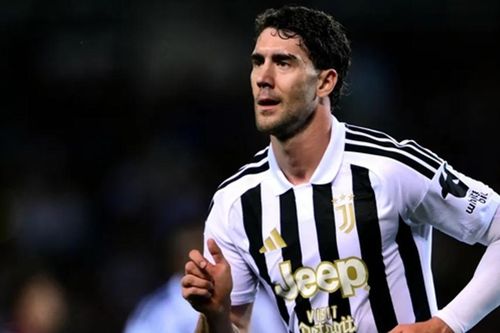 Rào cản 130.000 bảng/tuần: Lý do Man United chưa thể chiêu mộ Dusan Vlahovic