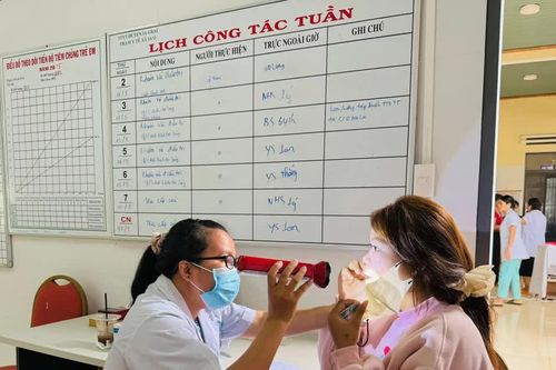 Ra quân khám sức khỏe định kỳ miễn phí cho người dân Ia O và Ia Chia